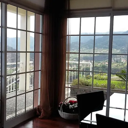 Casa Shalom São Roque do Faial