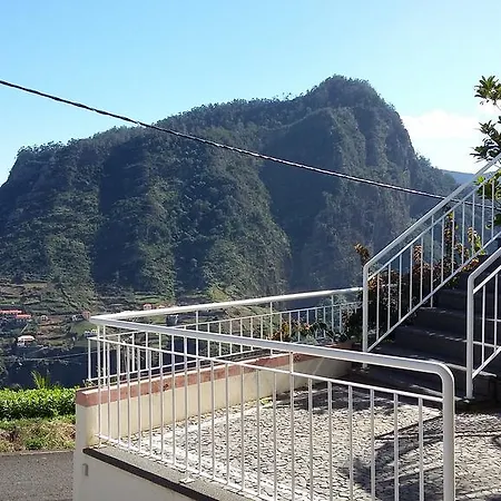 Casa Shalom Semesterbostad São Roque do Faial