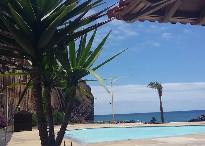 Casa Shalom * Sao Roque Do Faial